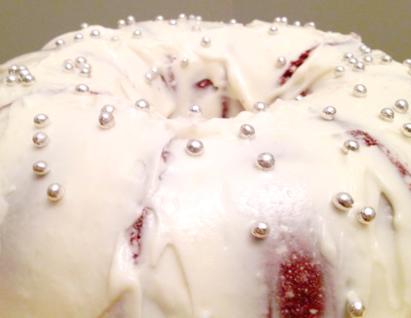 Red Waldorf Bundt (Red Velvet)
